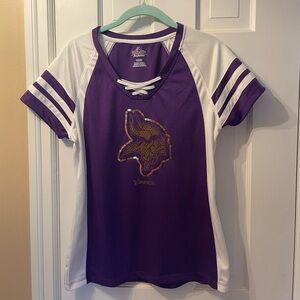 Women’s size medium Vikings shirt
